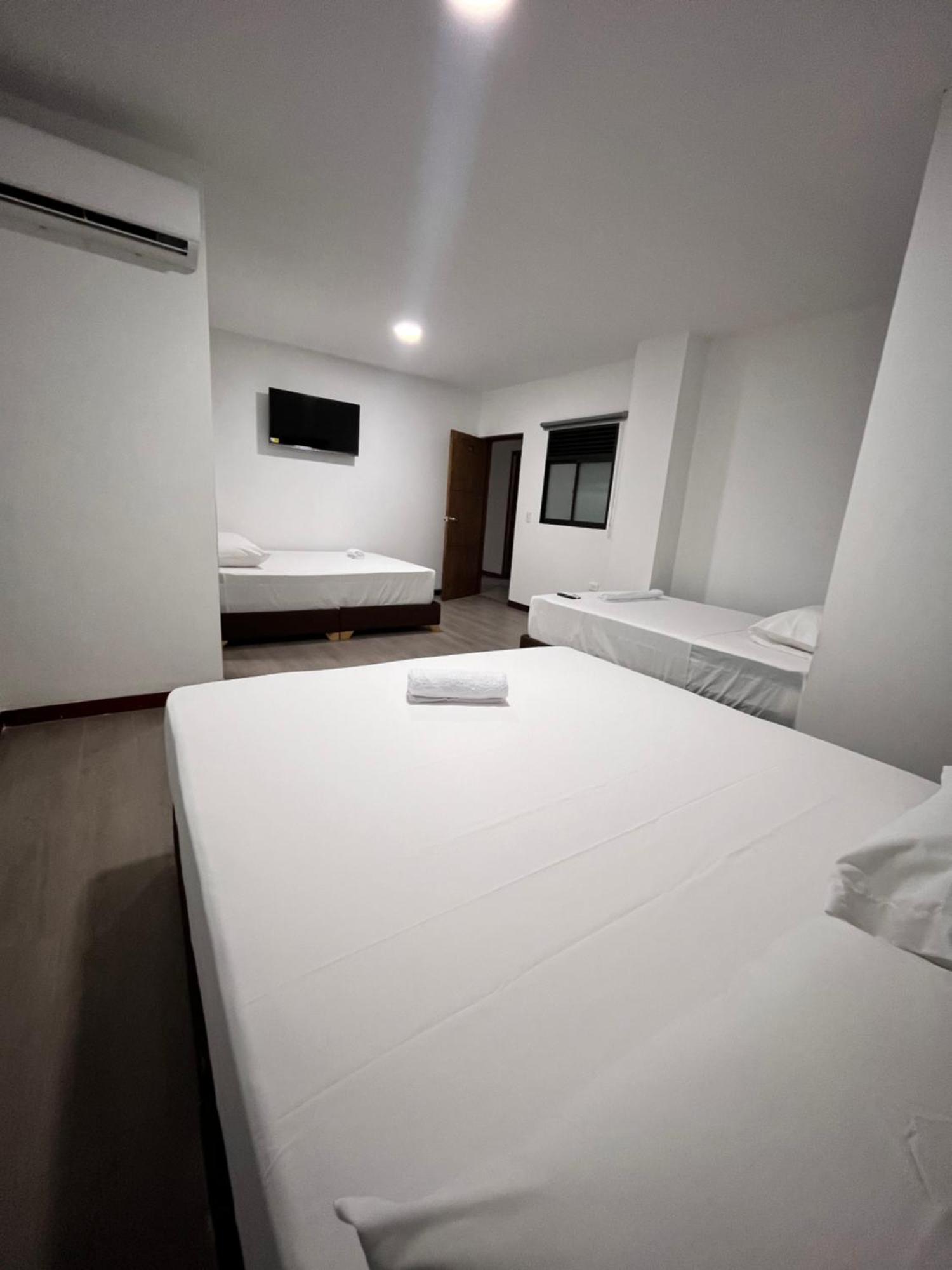 Hotel Gallery By 70 ميديلين المظهر الخارجي الصورة